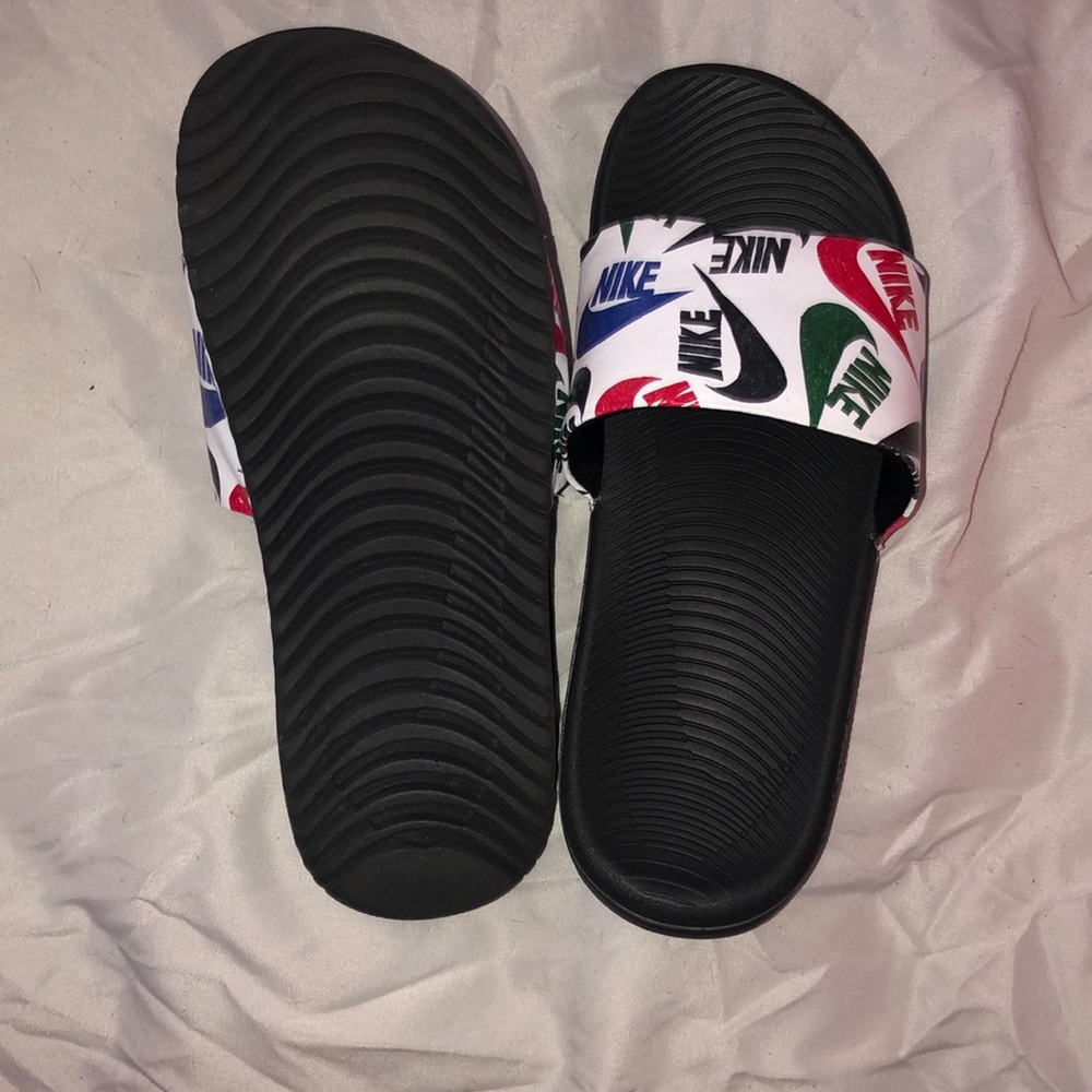 Nike slides